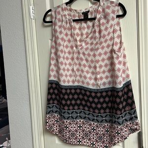 Ann Taylor sleeveless blouse L